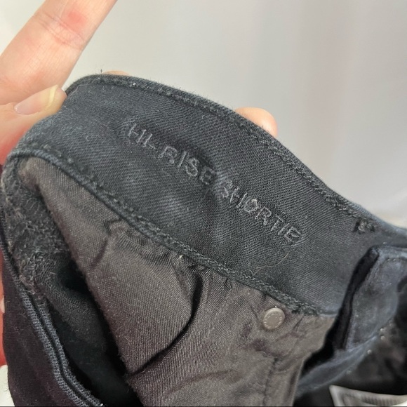 American Eagle AEO Black Distressed Roll Hem High Rise Jean Shortie 8 - Picture 4 of 4